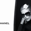 Claudia Schiffer pour la campagne Chanel collection Prestige