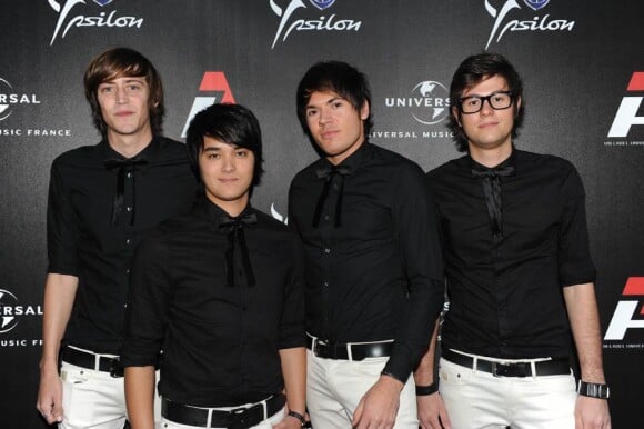 Les jeunes rockeurs de Starliners ont fait partie des animateurs de la soirée annuelle du label AZ, le 23 juin 2011.