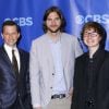 Ashton Kutcher et le casting de Mon oncle Charlie, Jon Cryer et Angus T. Jones, à New York, le 18 mai 2011.