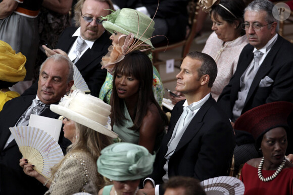 Naomi Campbell et Vladimir Doronin attendent le début de la cérémonie religieuse du mariage du prince Albert et de  Charlene Wittstock, à Monaco, le 2 juillet 2011