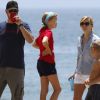 Reese Witherspoon profite d'un moment en famille avec ses enfants Ava et Deacon et son mari Jim Toth, pour célébrer la journée de l'indépendance des Etats-Unis. Malibu, 4 juillet 2011