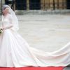 Kate Middleton a tout d'une princesse de conte de fées dans sa robe de mariée signée Sarah Burton. Londres, 29 avril 2011