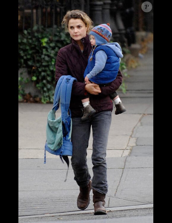 Keri Russell et son fils River à New York en novembre 2008