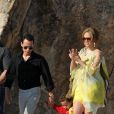  En famille à l'Eden Roc lors du Festival de Cannes 2010. 
 Jennifer Lopez et Marc Anthony ont annoncé le 15 juillet 2011 qu'ils divorçaient, après sept ans de mariage. Jusqu'en juin et leur dernière apparition officielle en couple, ils présentaient pourtant le visage d'un couple toujorus aussi épris lors des derniers mois de leur mariage... 