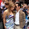  En juin 2010 à New York. 
 Jennifer Lopez et Marc Anthony ont annoncé le 15 juillet 2011 qu'ils divorçaient, après sept ans de mariage. Jusqu'en juin et leur dernière apparition officielle en couple, ils présentaient pourtant le visage d'un couple toujorus aussi épris lors des derniers mois de leur mariage... 