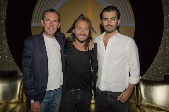 Bob Sinclar et Patrick Tartary et son associé David Barrocas, les propriétaires au Gotha Club le 13 juillet 2011 à Cannes