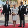 Face aux rumeurs qui assaillent le mariage de sa soeur la princesse Charlene, son frère Sean Wittstock (à dr., avec son frère Gareth et leur mère, le 2 juillet 2011 à Monaco) est à son tour monté au créneau pour la défendre.
