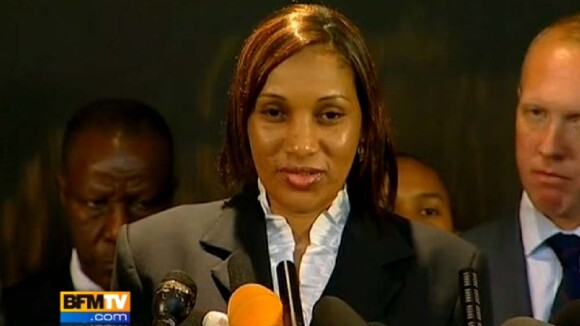 Affaire DSK: Nafissatou Diallo évoque sa douleur devant des dizaines de caméras