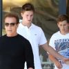 Le 30 juillet 2011, Arnold Schwarzenegger a fêté son 64e anniversaire : il a notamment déjeuné avec ses fils Patrick et Christopher.