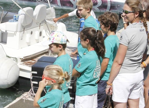 Le 1er août 2011, au premier jour de la 30e Copa del Rey au large de Majorque, la reine Sofia, ses filles Elena et Cristina (avec son époux Iñaki) et leurs enfants suivaient notamment les exploits du prince Felipe à bord de l'Hispano.