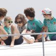 Le 1er août 2011, au premier jour de la 30e Copa del Rey au large de Majorque, la reine Sofia, ses filles Elena (de dos) et Cristina (avec son époux Iñaki) et leurs enfants suivaient notamment les exploits du prince Felipe à bord de l'Hispano.