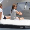 Mère et filles : la reine Sofia avec les infantes Cristina et Elena sur leur yacht, le 1er août 2011 à Majorque lors de la Copa del Rey.