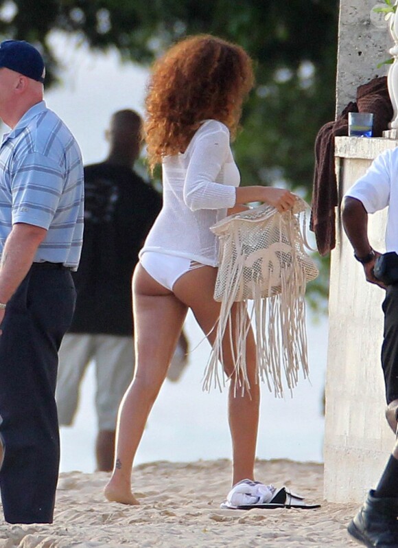 Rihanna en vacances à la Barbade le 4 août 2011