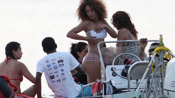 Rihanna : En vacances, ultra-sexy en bikini... Pour son ex ?