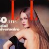 La jeune Vanessa Paradis réalise deux couvertures différentes pour le cinquantième anniversaire du magazine Elle. 20 novembre 1995.