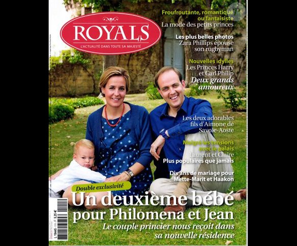 Couverture du magazine Royals dans lequel le prince Jean de France et son épouse Philomena confient leur nouvel heureux événement. Ils posent avec leur fils aîné Gaston.