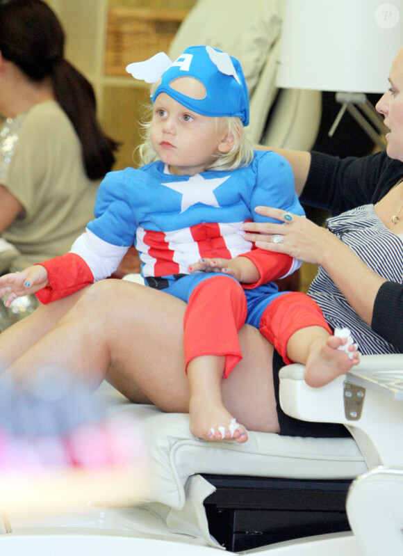 Zuma Rossdale en costume de Captain America à Los Angeles, le 19 août 2011