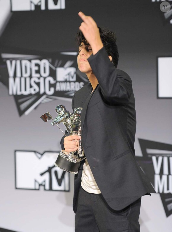 Lady Gaga/Jo Calderone pose devant les photographes suite à la cérémonie des MTV Video Music Awards, à Los Angeles, le 28 août 2011.