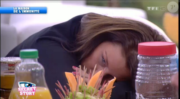 Aurélie, fatiguée, dans Secret Story 5, lundi 29 août 2011 sur TF1