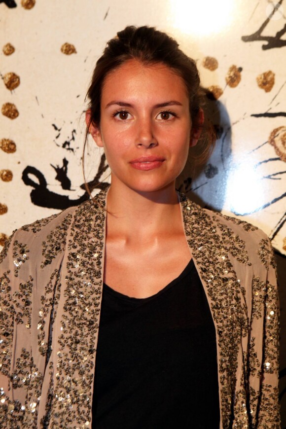 Louise Monot lors du vernissage de l'exposition L'art, l'amour, la mode. Le 1er septembre  2011