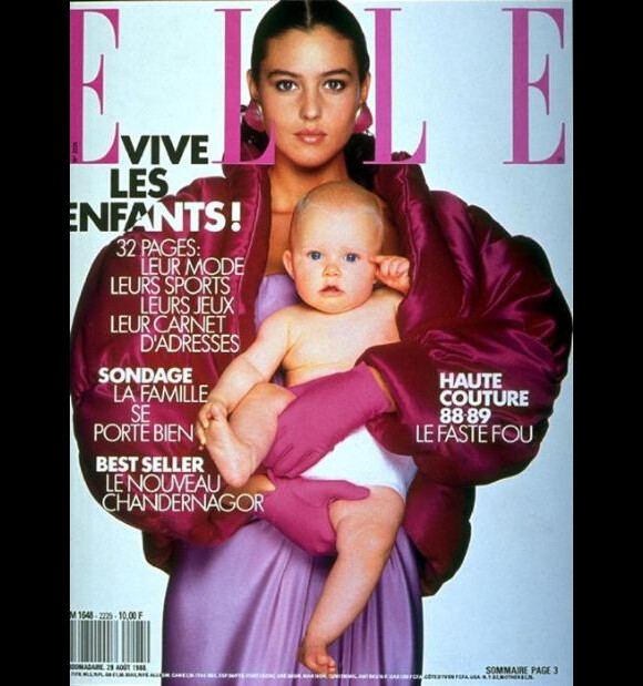 Juin 1988 : à 24 ans, Monica Bellucci réalise la couverture du magazine Elle.