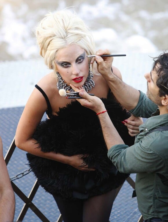 Retouche maquillage : Lady Gaga et Annie Leibovitz pour Vanity Fair, à New York, le 12 septembre 2011.