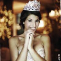 Miss France 2011 : Laury Thilleman arrive enfin chez vous