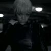 Rihanna : une blonde très sensuelle dans le spot de pub pour Armani Jeans