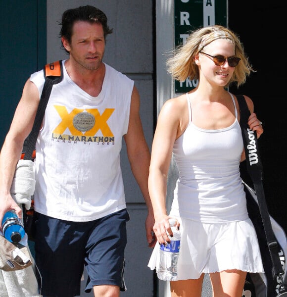 Ali Larter sort d'un cours de tennis avec son mari Hayes MacArthur. Los Angeles le 6 octobre 2011