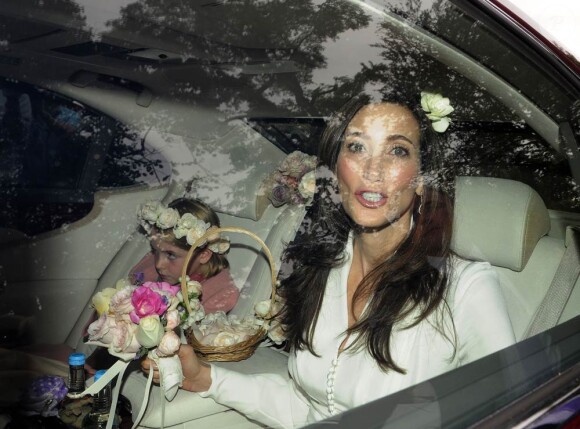 Sir Paul McCartney et Nancy Shevell, en présence de la petite Beatrice comme demoiselle d'honneur, se sont   mariés dimanche 9 octobre 2011 à la mairie de Marylebone, dans le centre de   Londres. C'est le troisième mariage de l'ex-Beatle, 69 ans, le second   pour sa fiancée de 51 ans.
