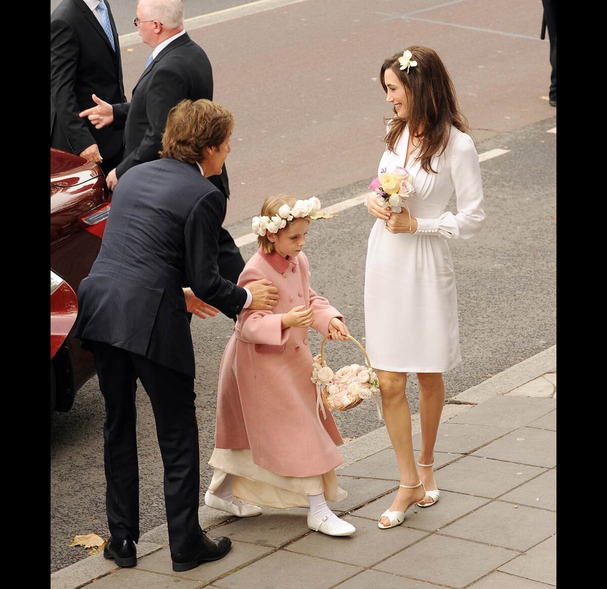 Photo : Sir Paul McCartney et Nancy Shevell, en présence de la petite  Beatrice comme demoiselle d'honneur, se sont mariés dimanche 9 octobre 2011  à la mairie de Marylebone, dans le centre de Londres. C'est le troisième  mariage de l'ex-Beatle, 69 ans ...