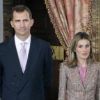 Le couple royal - Felipe d'Espagne et Letizia - était très sérieux lors de la cérémonie.
La famille royale espagnole lors de la fête nationale, le 12 octobre à Madrid. Toute la famille a assisté fièrement au défilé militaire.