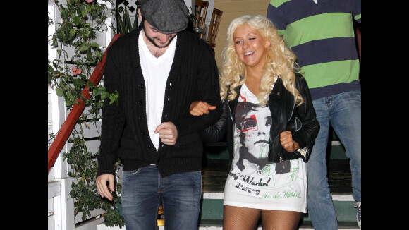 Christina Aguilera : Sortie sans pantalon et trop maquillée, ça ne s'arrange pas