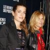 Charlotte Casiraghi et Virginie Couperie lors de la projection du film Les Marches du pouvoir, à Paris, le 18 octobre 2011.
