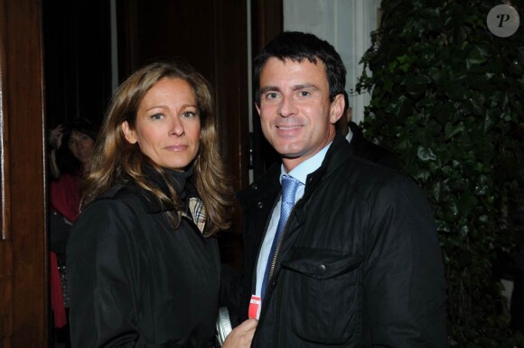Manuel Valls et son épouse Anne lors de la soirée organisée à L'Arc Paris, le 18 octobre 2011.