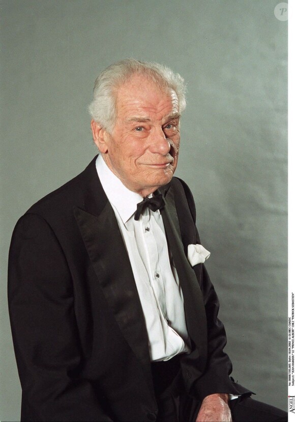 Photo Jean Amadou En Avril 2002 Purepeople