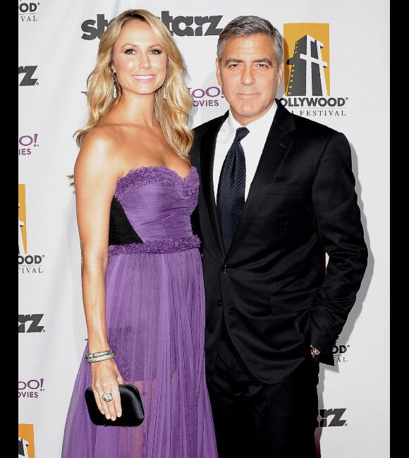 George Clooney et Stacy Keibler, à Los Angeles le 24 octobre 2011 au gala de la chaîne Starz.