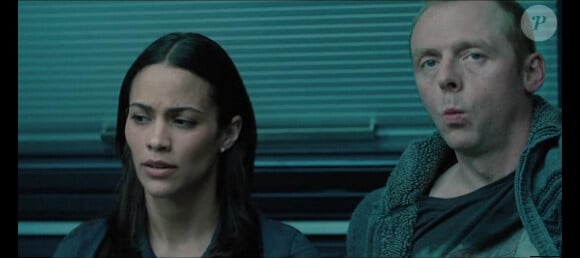 Paula Patton et Simon Pegg dans Mission : Impossible - Protocole Fantôme