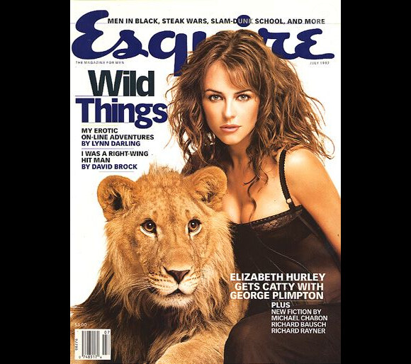 Juillet 1997 : Elizabeth Hurley se transforme en bête sauvage pour le magazine masculin Esquire. 