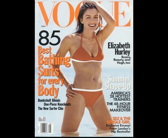 Mai 1998 : Elizabeth Hurley expose déjà son superbe corps dans la presse et en Une du magazine Vogue.