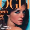 La radieuse Elizabeth Hurley faisait en mai 1999 la Une du magazine Vogue.