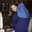 Letizia d'Espagne, à l'écoute, a participé à la journée de la Croix-Rouge à Madrid, le 3 novembre 2011