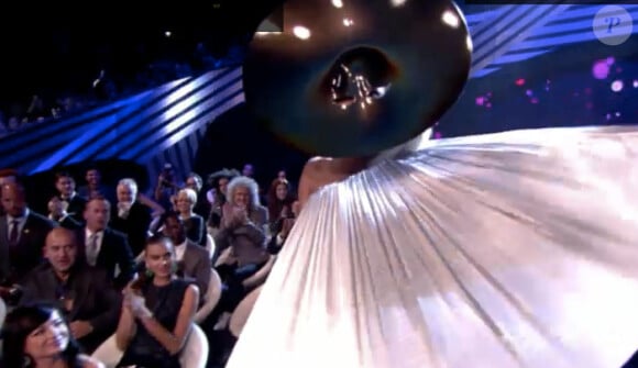 Lady Gaga reçoit le MTV EMA's du Best Female.