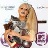 Lady Gaga pose avec ses trophées dans la press room des MTV Europe Music Awards, à Belfast, le 6 novembre 2011.
