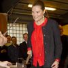 La princesse Victoria et le prince Daniel au second jour de leur visite dans le comté de Västernorrland, le 8 novembre 2011. La princesse héritière a notamment découvert le travail du fer à la Träakademin.