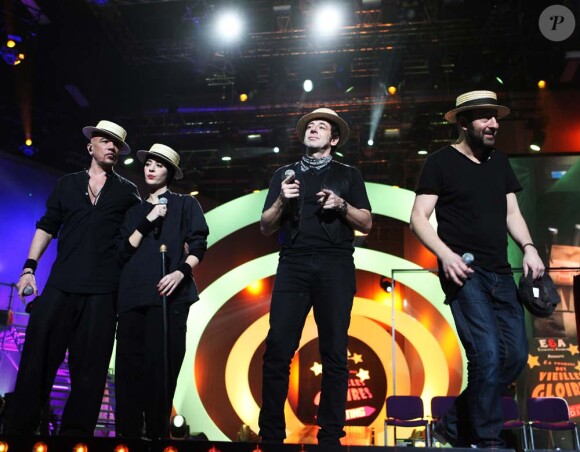 Les chanteurs Dans l'oeil des Enfoirés, sur TF1 et RTL le 11 mars 2011 à 20h45.
