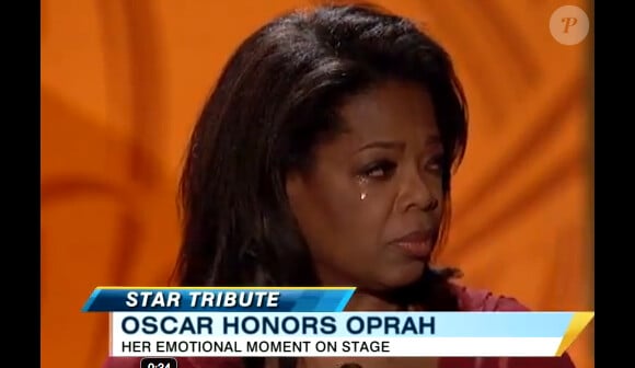 Oprah Winfrey, très émue de recevoir un Oscar, le 12 novembre à Los Angeles.