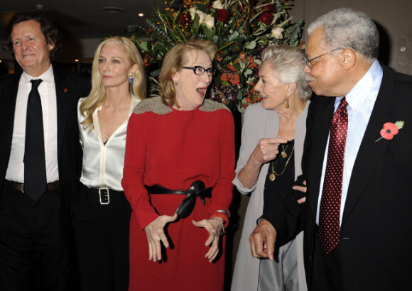 David Hare, Joely Richardson, Meryl Streep, Vanessa Redgrave et James Earl Jones pour l'hommage rendu par l'Académie des Oscars à Londres le 13 novembre 2011.