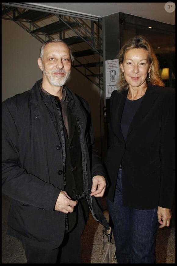Tom Novembre et Christine Borgoltz, directrice générale de Cartier, au concert exceptionnel de Patti Smith et David Lynch organisé à la Fondation Cartier, à Paris, le 28 octobre 2011.