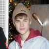 Justin Bieber donne le coup d'envoi des illuminations de Noël à l'Empire State Building à New York, le vendredi 18 novembre 2011.